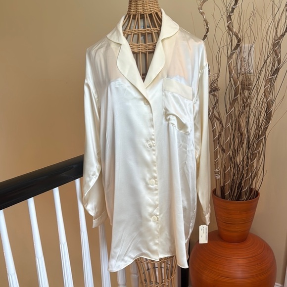 Bergdorf Goodman 🔥sale designed by Patricia Fieldwalker NWT Silky Cream vintage